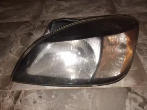 فنار كيا ريو 2010 المكحّل طرف واحد