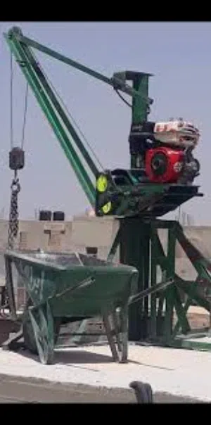 خدمات ونش لرفع مواد البناء داخل طرابلس وضواحيها للخدمة على حسب كمية المواد