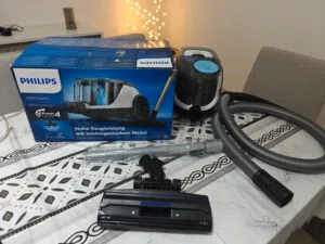 Philips 2000 Series Bagless Vacuum Cleaner 850W PowerCyclone 4