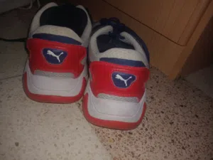 2 Sneakers بحالة ممتازة (Adidas + Puma)
