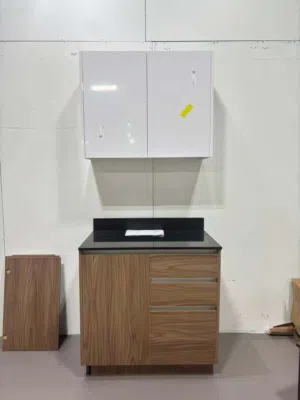 Kitchen Cabinet & Sink