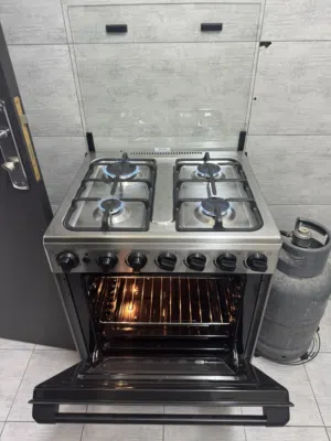 فرن غاز ميديا 4 عيون