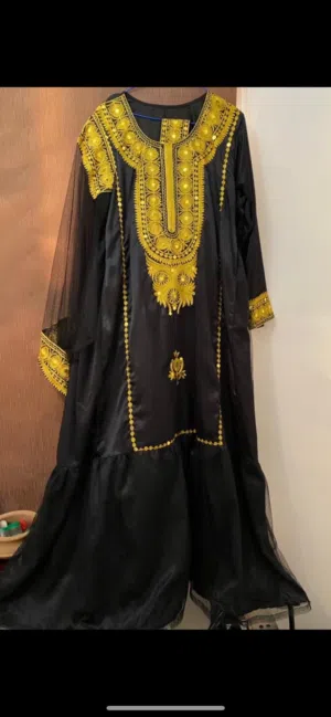 ملابس للبيع للعيد