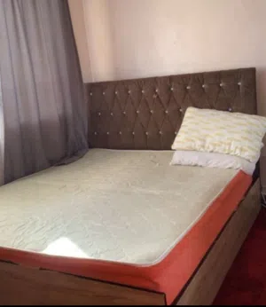 فرشه زمبرك بحاله ممتازه للبيع