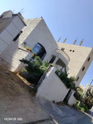 بيت مستقل للبيع
