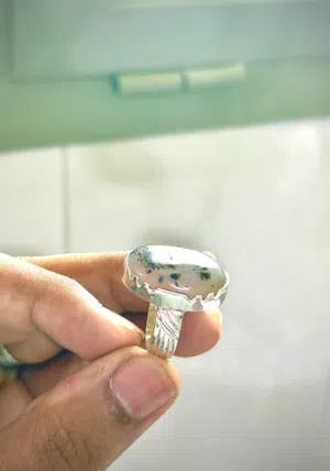 عقيق يماني مشجر من فضة