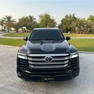SUV Toyota in Cairo