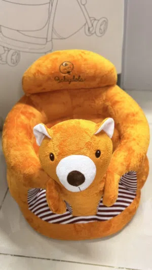 Toddler Learning to sit chair between 3-12 months original from babydola excellent condition neat