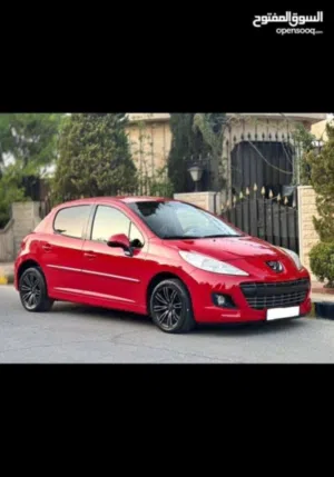 سيارة بيجو 207 CC Sport 2012 رخصة أوروبية لون أحمر بحالة ممتازة مرخصة سنة كاملة و4 كوشوكات جداد