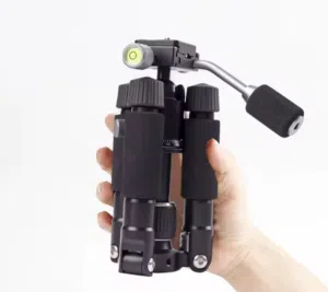 Mini tripod