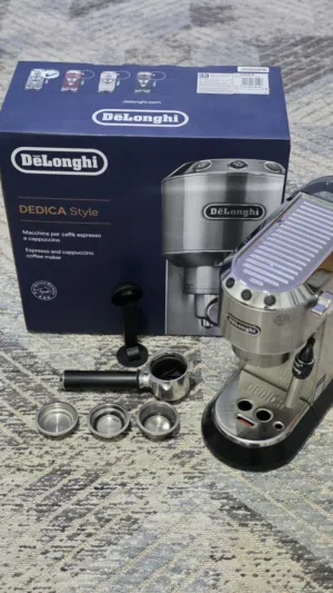 مكينة القهوه ديلونجي ديديكا(delonghi dedica) للبيع