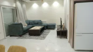 شقة مميزة و حديثة للإيجار بسعر مغري جدا