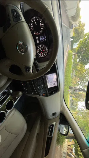 Used Nissan Pathfinder in Muscat