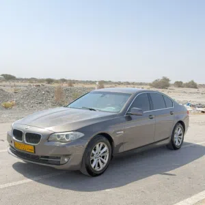 للبيع BMW 520I