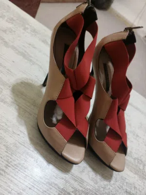 صندل كعب عالي اصلي ماركة زارا اشي فاخر