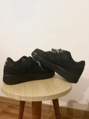 نايكي اير فورس ترافيس سكوت لبس فقط مرة واحدة نضيف جدا جدا