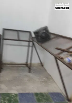 طاولات حديد للبيع