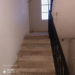 65 m2 2 Bedrooms Apartments for Rent in Amman Jabal Al Hussain