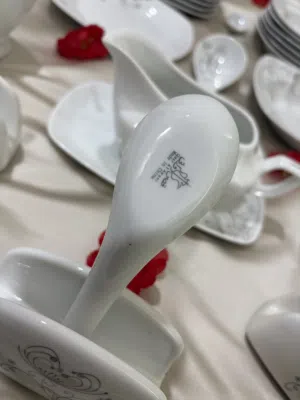 طقم سفرة فاخر من قصر الاواني - أطباق - سرعة بيع