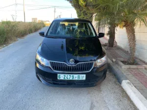 سكودا فابيا . انتاج 2016. اتوماتيك. مطور 1200 تيربو. حساسات شركة. تامين شامل. شباييك كهرباء. تحكم ست