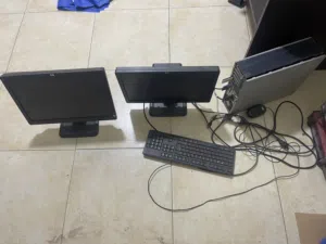 جهاز كومبيوتر و شاشه إضافيه بحاله ممتازه