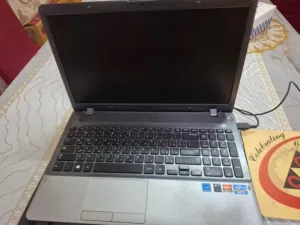 Samsung Laptop Core i5 Windows 10 for sale (1GB Graphics card)