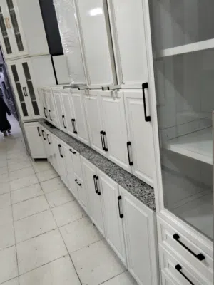 مطابخ مودرن مستعمله اخو الجديد بأقل الاسعار ويوجد توصيل وتركيب افضل واجود الأنواع ويوجد فني تركي