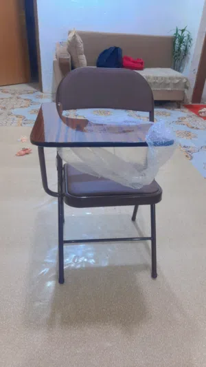كرسي كلش نظيف للبيع