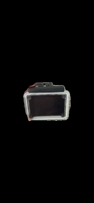 لكاميرا أكشن (Action Camera) شبيهة بنظام الـ GoPro، وتجي معاها الكفر الواقي من المية (Waterproof Cas