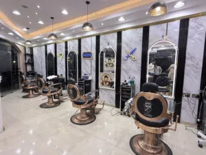 صالون حلاقه رجالي للبيع ب عجمان