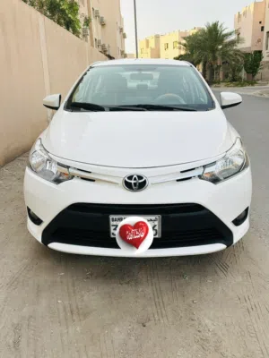 Toyota yaris 2014