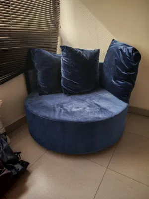 Sofa round velvet blue