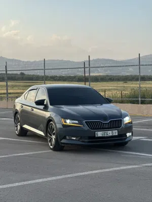 سكودا سوبربيب L&K فل بدون فتحة لورين كلمنت 2017