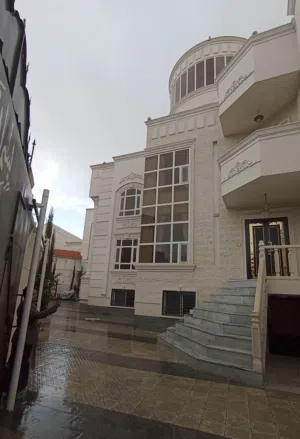 فله ملكي فخامه للبيع الموقع صنعاء بيت بوس