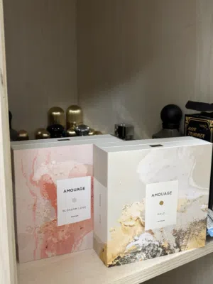 عطر امواج تقليد درجه أولى مستعمل كم رشه بس شبه جديد