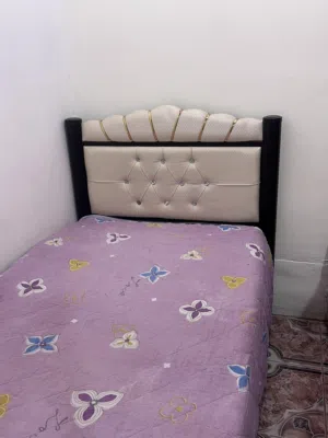 سرير نوم استخدام قليل