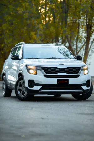 Kia Seltos 2020 White & Black  Zero Accident  Discounted Price  Bahrain Spec  BD 4,950