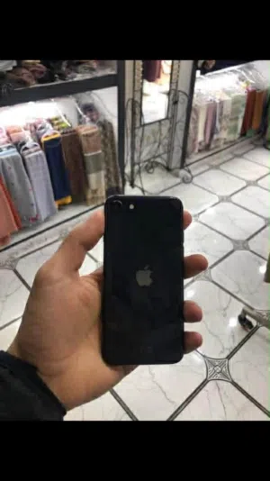 Apple iPhone 11 64 GB in Tripoli