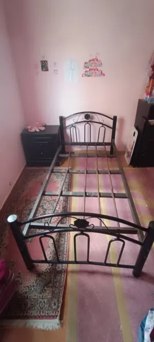 تخت حديد للبيع