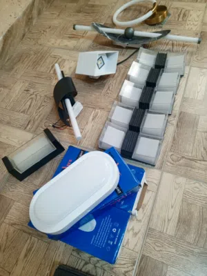 مواد كهربائية وروبت بلاط زادت للبيع بسعر حرق