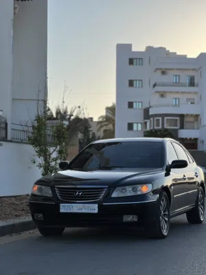 ازيرا 2008 أسود للبيع