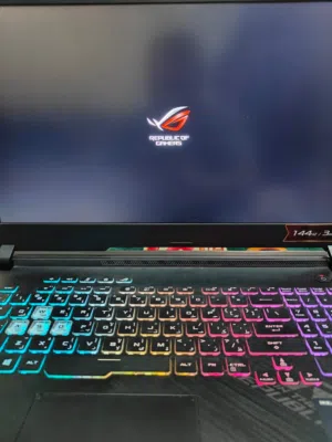 للبيع لابتوب asus rog strix  laptop for sell