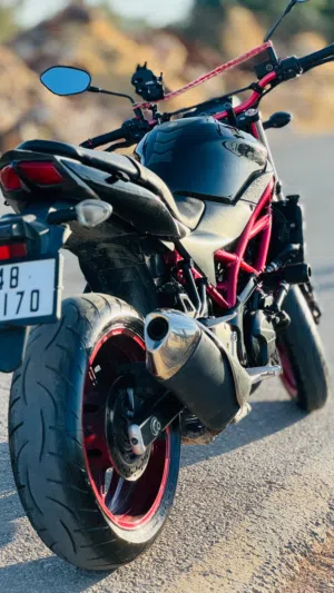 Suzuki sv 650 abs