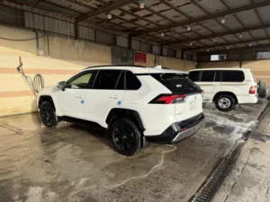 Toyota RAV4 XLE hybrid 2025