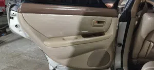 للبيع لكزس تابع الوصف