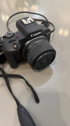 Canon EOS R100 Mirrorless Camera (Like New)