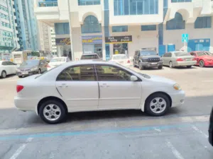 تويوتا كورولا سيدان للبيع