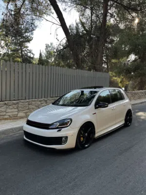جولف gti موديل 2012 ترخيص 2011 محرك 2000 بنزين تيربو