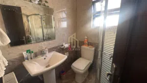 عقار مميز في ضاحية الرشيد شقة طابق ثالث مفروشة 181م بسعر مميز / ref 1116