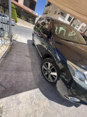 Nissanنيسان باثفيندر 7 مقاعد